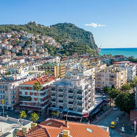 Aslan Corner 酒店 3*