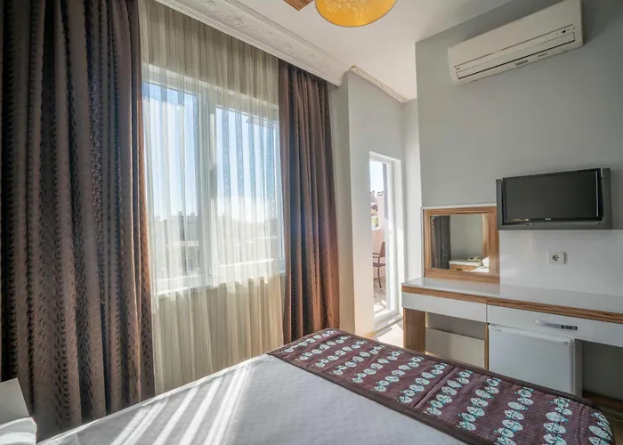 Aslan Corner Αλάνια